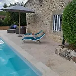 La Petite Maison Bleue Avec Piscine Feriehus Loubejac