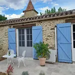 Feriehus La Petite Maison Bleue Avec Piscine *