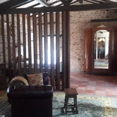 La Petite Maison Bleue Avec Piscine