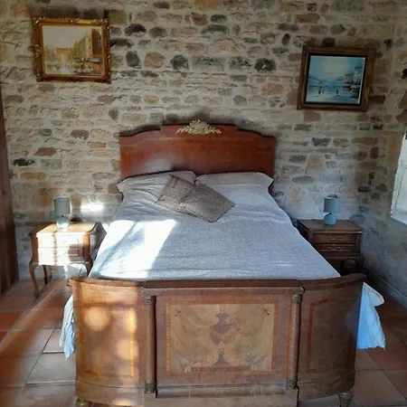 La Petite Maison Bleue Avec Piscine 別荘 *