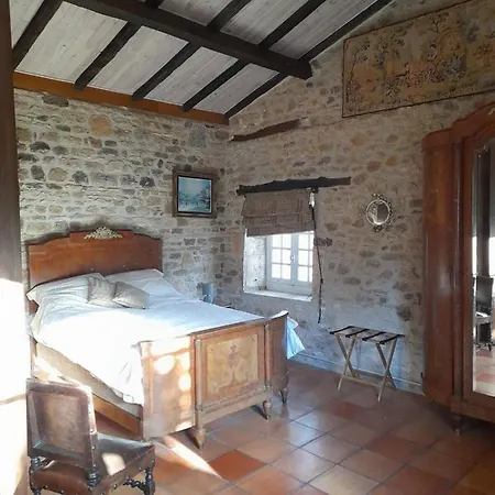 La Petite Maison Bleue Avec Piscine Loubejac