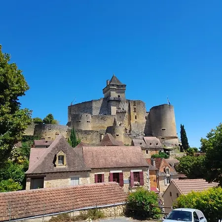La Petite Maison Bleue Avec Piscine Loubejac