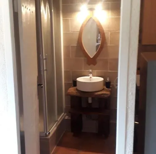 La Petite Maison Bleue Avec Piscine * Loubejac