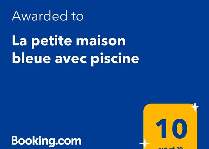 Feriehus La Petite Maison Bleue Avec Piscine